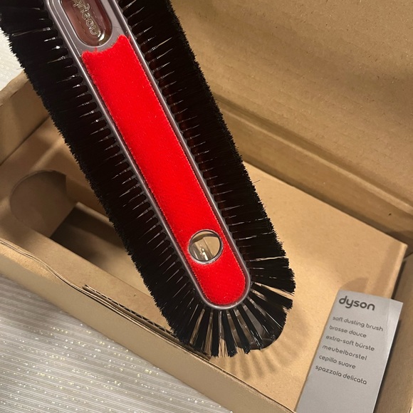 Dyson Soft Dusting Brush - Picture 6 of 7